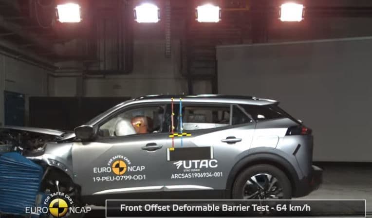 2019 Peugeot 2008 Çarpışma Testi