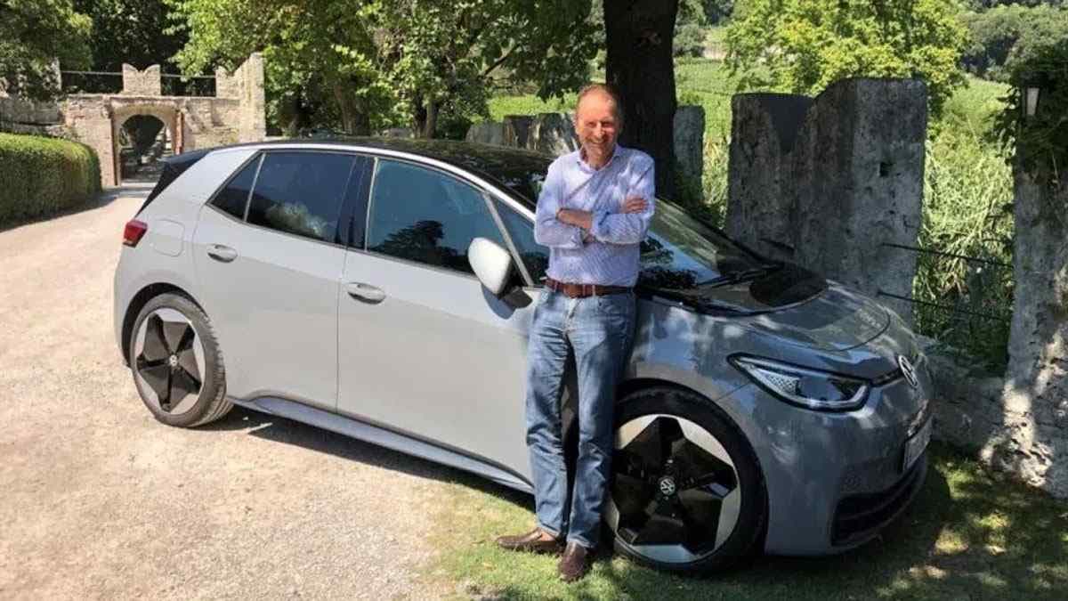 Volkswagen Ceo’su Elektrikli Aracını Şarj Edemedi