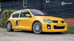 Renault Clio V6 Rekor Fiyata Satıldı