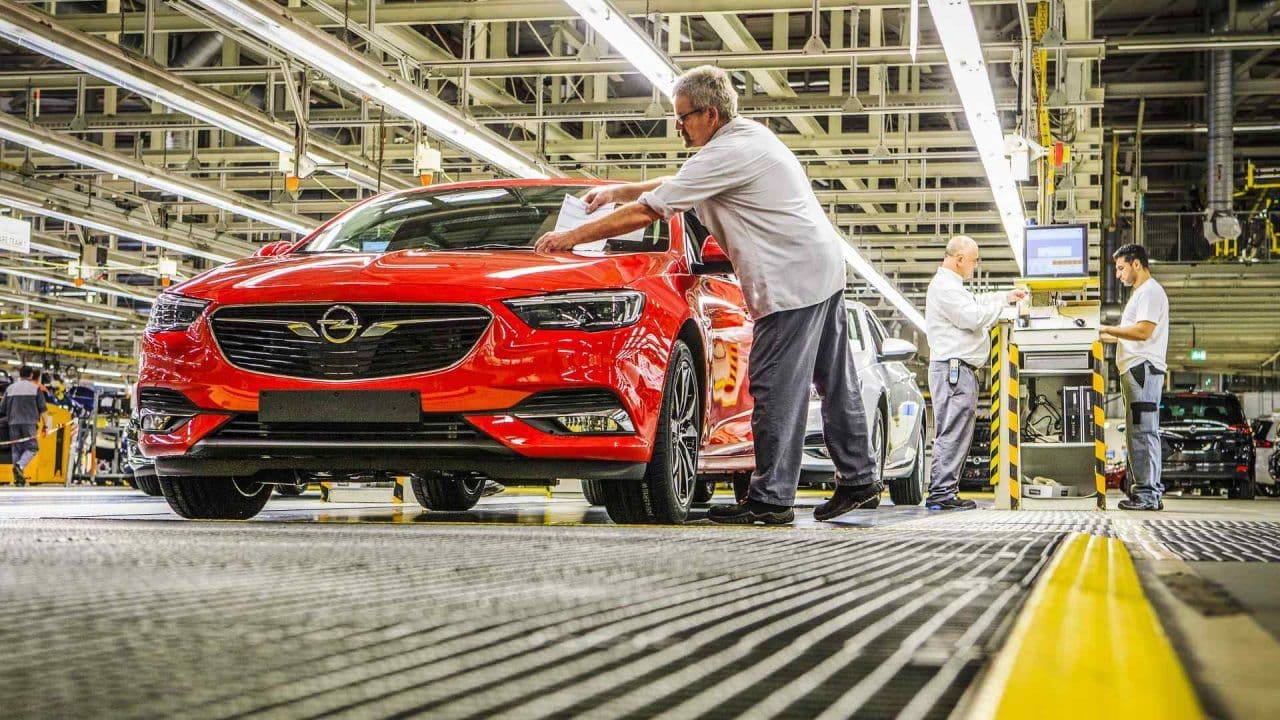 Opel, 2024’Ten İtibaren Her Modelinin Elektrikli Versiyonunu Piyasaya Sürecek