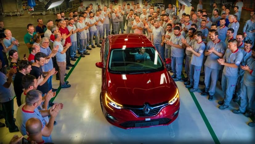 Karsan, Megane Sedan Üretimini Artırıyor