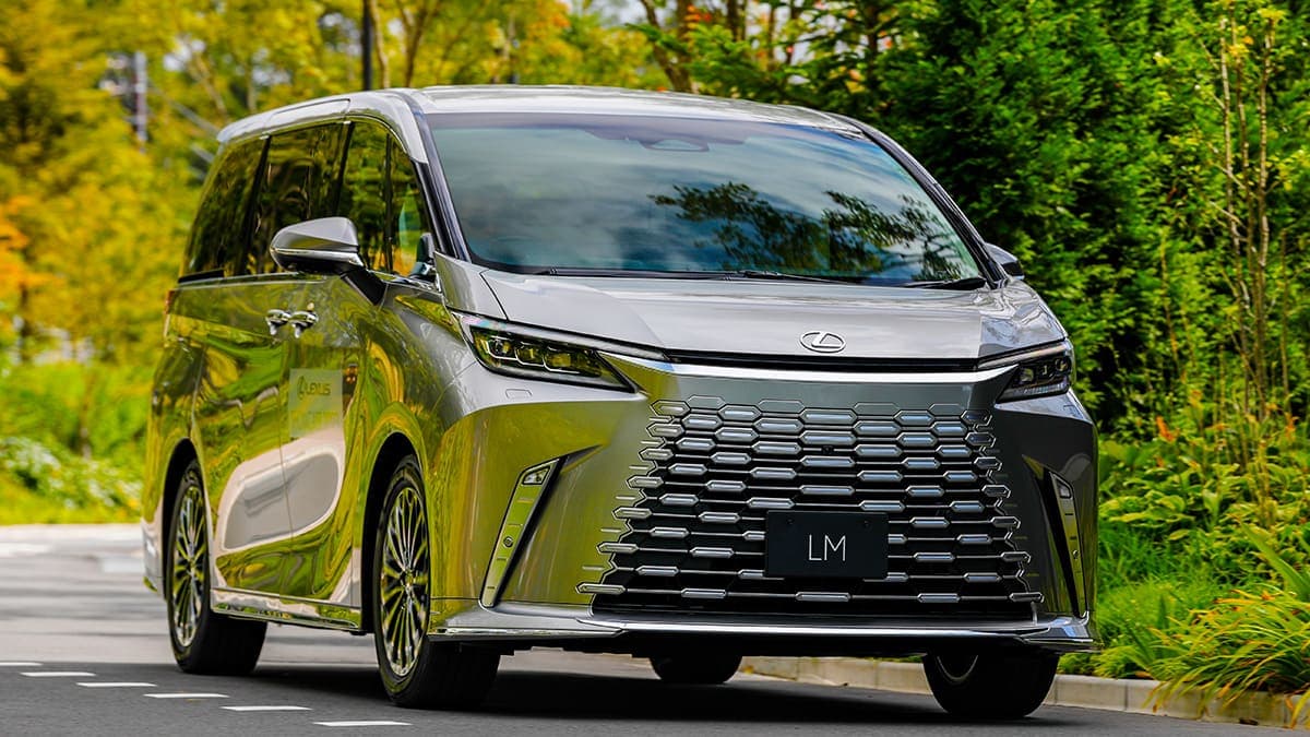 Lexus’un Lüks Minivanı Lm Türkiye Pazarına Giriş Yaptı