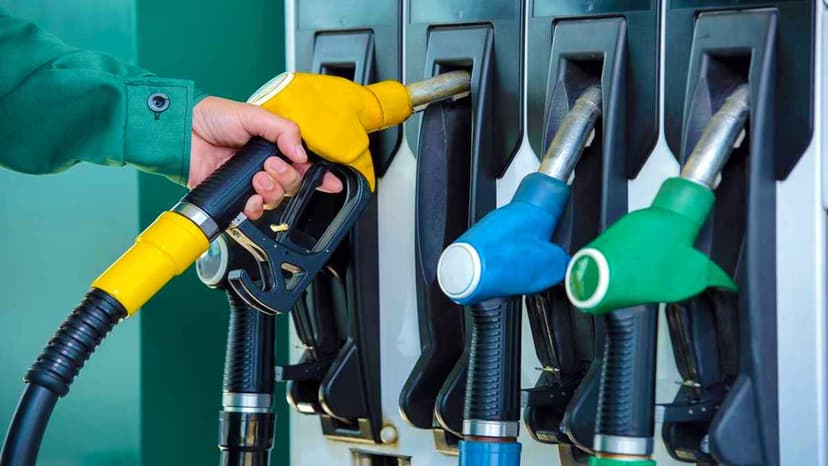 Benzin ve Motorine Büyük İndirim Geldi
