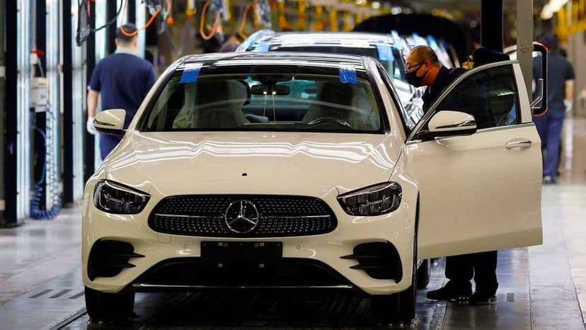 Otomotiv Devi Mercedes Rusya Pazarından Çekiliyor