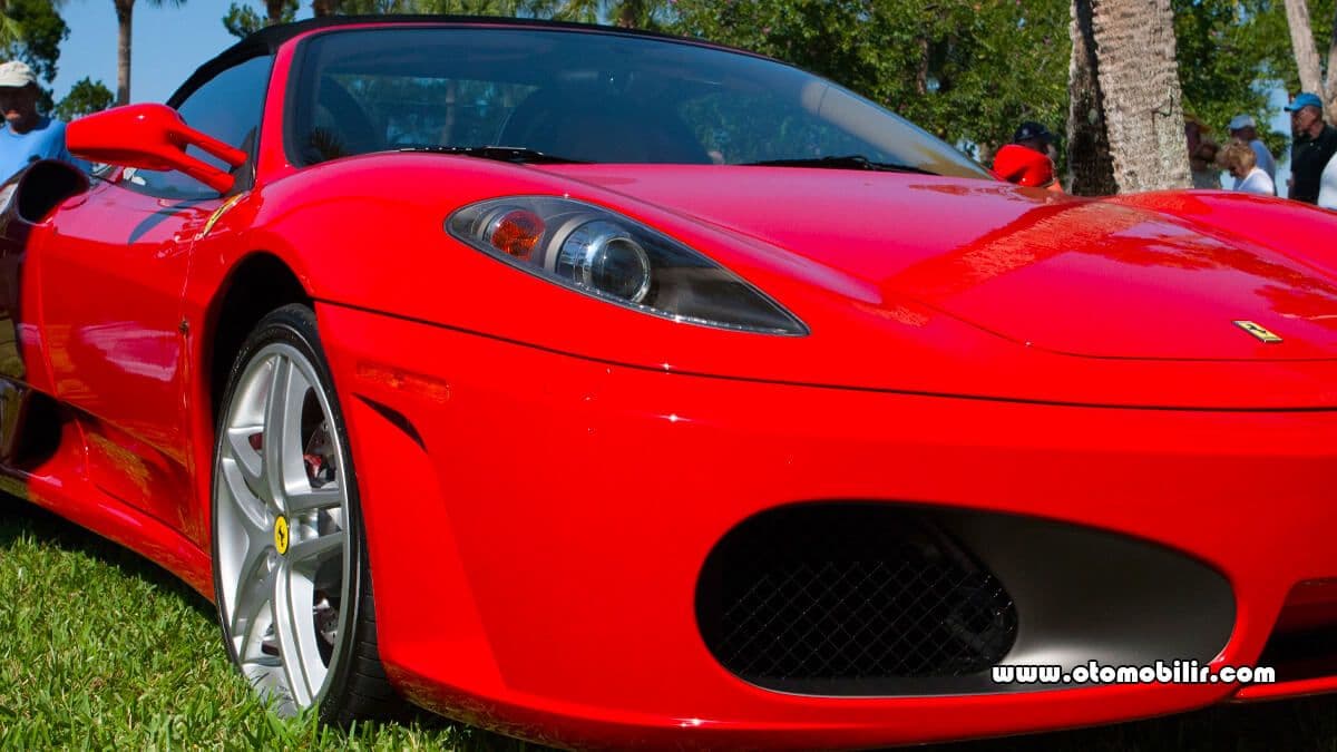 Ferrari, Çalışanlarına 13 Bin 500 Euroluk İkramiye Verecek!