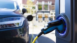 Avrupa'da Elektrikli ve E-Yakıtlı Araba Dönemi
