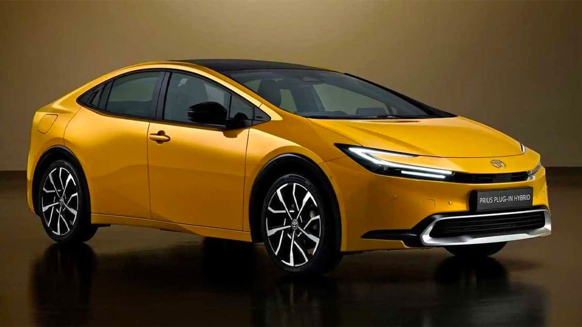 Toyota’nın Prius Modeli ‘En Çevreci Otomobil’ Seçildi