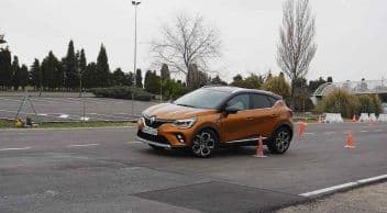2020 Yeni Renault Captur Yol Tutuş Testi