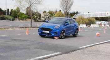 2020 Ford Puma Yol Tutuş Testi