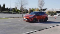 2020 Toyota C-Hr Yol Tutuş Testi