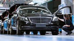 Mercedes Çip Krizi Nedeniyle Teslimat Süreleri bir Yıl Uzayacak