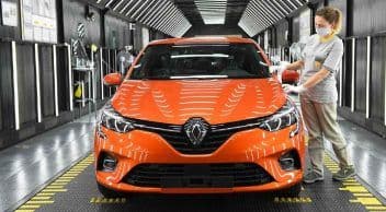Renault Çip Krizi Nedeniyle Üretimde Büyük Düşüş Bekliyor