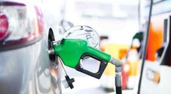 Son Dakika: Benzin ve Motorine Zam Geldi