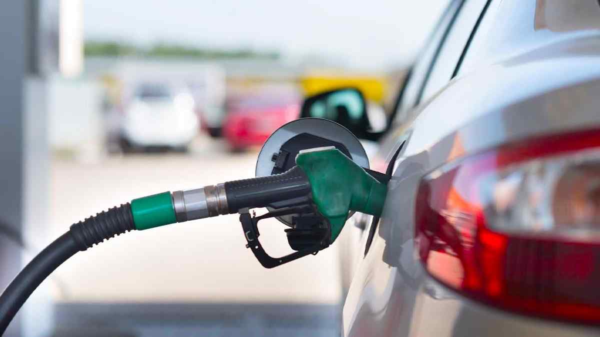 Motorin 20 Liraya Yaklaştı! Benzin ve Motorine bir Zam Daha Geldi