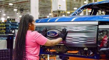 Otomotiv Devi Ford 8 Bin Kişiyi İşten Çıkaracak!
