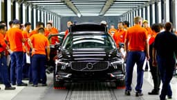 Ian Kasırgası Nedeniyle Mercedes ve Volvo Üretimlerini Durdurdu