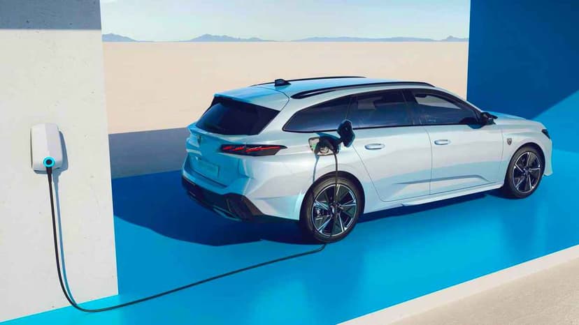 Elektrikli Yeni Peugeot E-308, 2023'Te Türkiye'de!