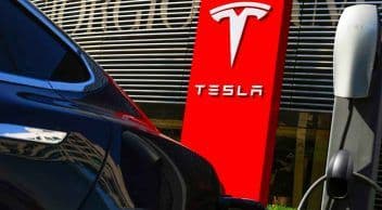 Tesla’dan Yıl Sonu İndirimi