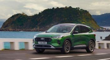 Ford Kuga Yenilendi: 2024 Kuga Yeni Teknolojileriyle Tanıtıldı