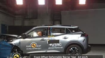 2019 Peugeot 2008 Çarpışma Testi