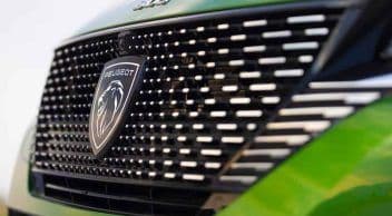Peugeot’un Yeni Logosu İlk Kez 308 Modeliyle Geliyor!