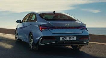 Makyajlı Hyundai Elantra Türkiye’de Satışa Sunuldu: Fiyatı ve Özellikleri Belli Oldu!