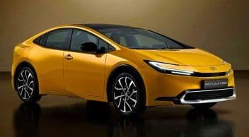 Toyota’nın Prius Modeli ‘En Çevreci Otomobil’ Seçildi