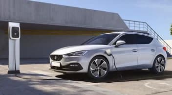 204 Beygirlik Yeni Seat Leon E-Hybrid Türkiye’de!