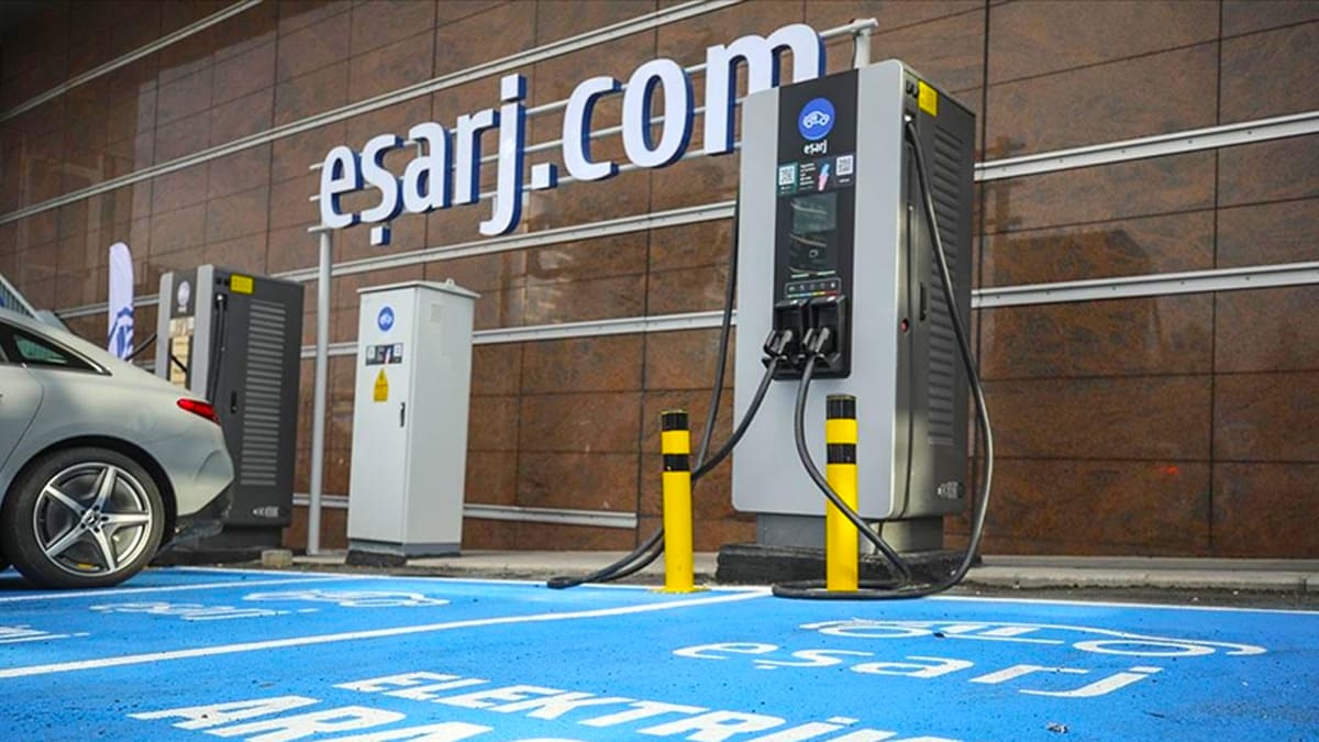 Ankara'nın En Büyük Elektrikli Araç Şarj İstasyonu Açıldı