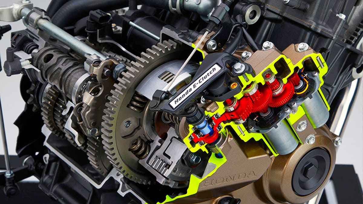Honda, Yenilikçi E-Clutch Debriyaj Teknolojisini Tanıttı