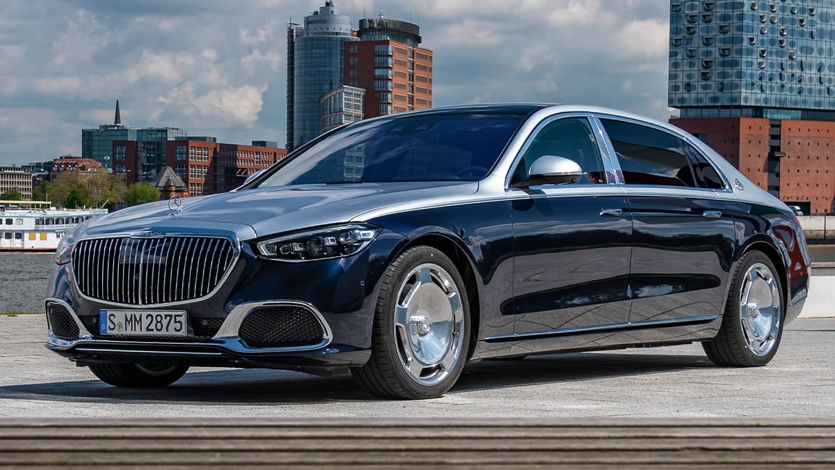 Mercedes-Benz, İsrail'e 1 Milyon Euro'luk Yardım Yaptı
