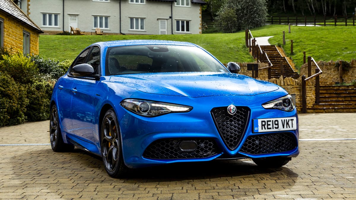 Alfa Romeo Nisan 2024 Fiyat Listesi: 2024 Alfa Romeo Fiyatları
